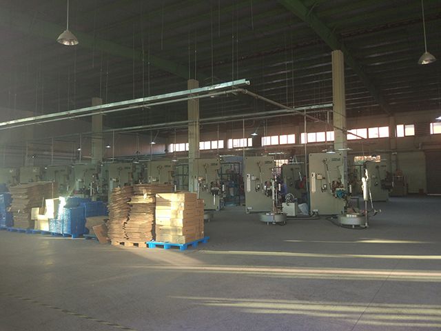 車(chē)間崗位定向加熱恒溫 曲波型高溫輻射加熱器